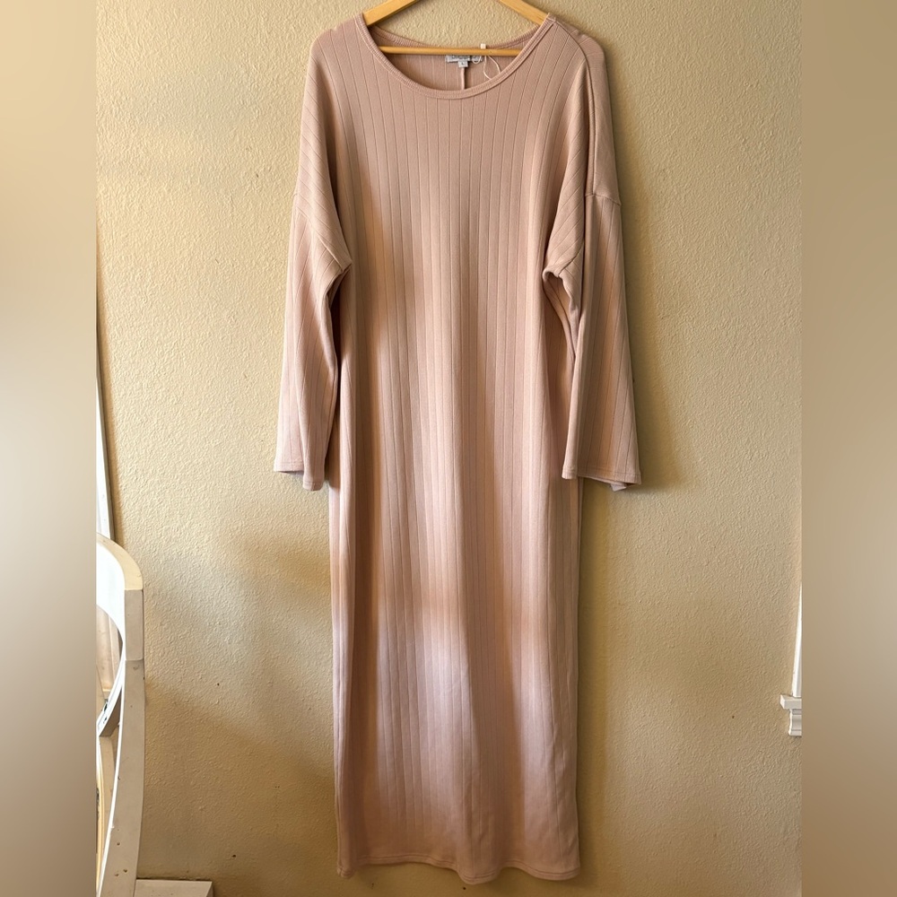 Veiled Collection Beige Ribbed Floor-Length Maxi Dress | Long Sleeve | Size L
